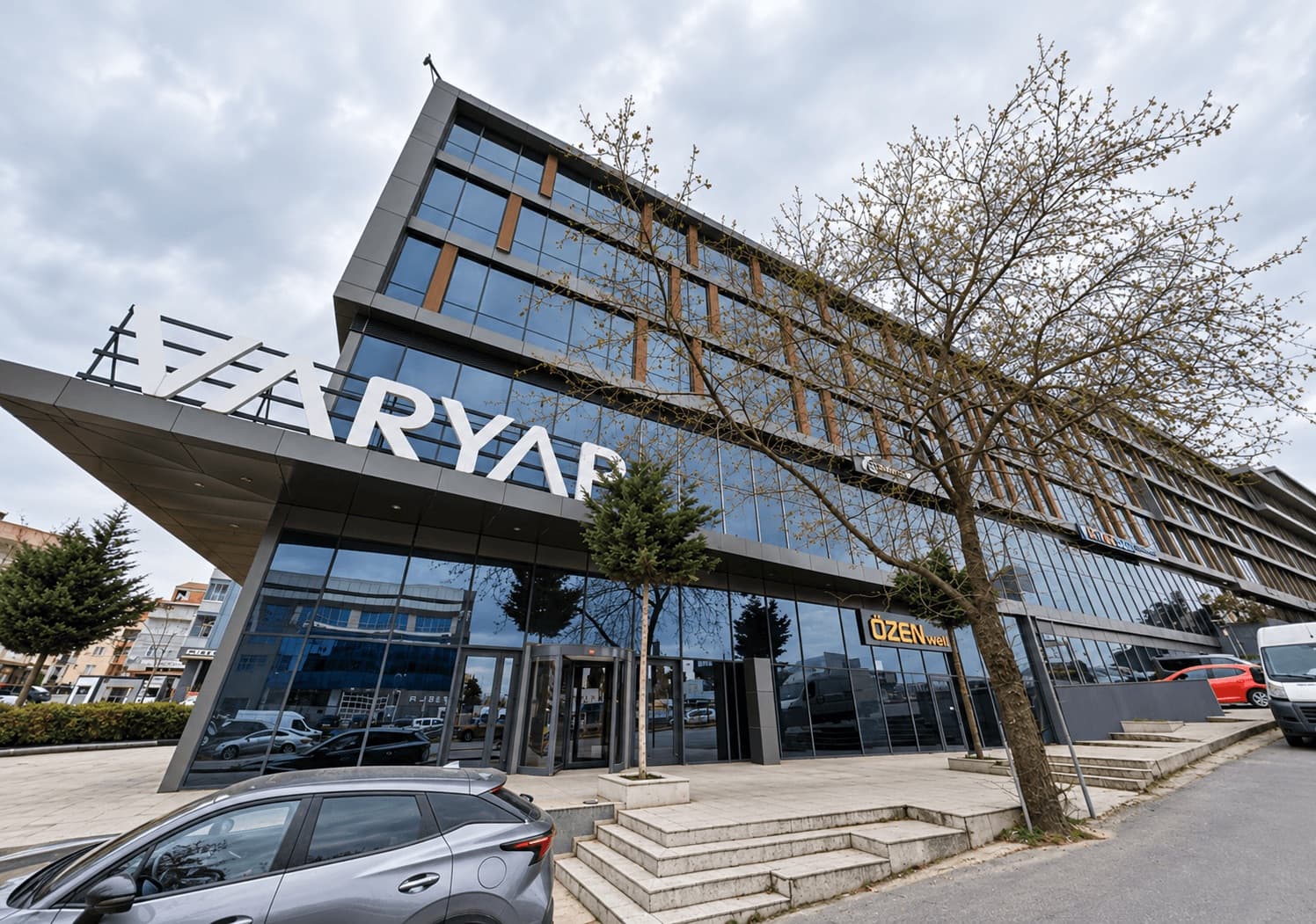 Varyap Plaza cephe uygulaması